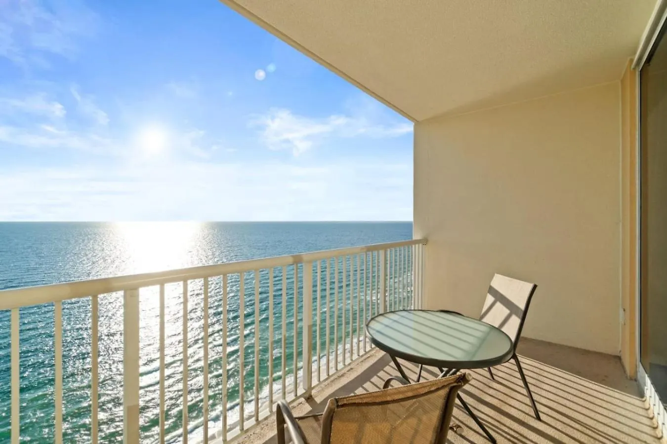 Majestic Beach Resort Tower 2 Unit 2207 Panama Stadt